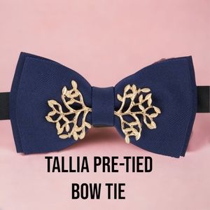 Tallia Pre-Tied Ornament Navy Bow Tie